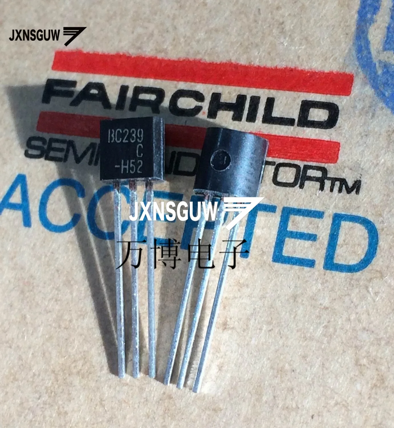 10PCS BC239 C TO-92 Transistor 239 Audio pair tube power BC239-C Transistor Triode BC239C Boxed Laser word 239C FAIRCHILD
10PCS BC239 C TO-92 Transistor 239 Audio pair tube power BC239-C Transistor Triode BC239C Boxed Laser word 239C FAIRCHILD