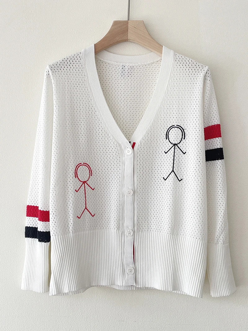TB2023 Summer New Hollow Out Matchman Embroidery Heavy Industry V-Neck Knit Cardigan Women's Outer Layer Loose Thin Coat
TB2023 Summer New Hollow Out Matchman Embroidery Heavy Industry V-Neck Knit Cardigan Women's Outer Layer Loose Thin Coat