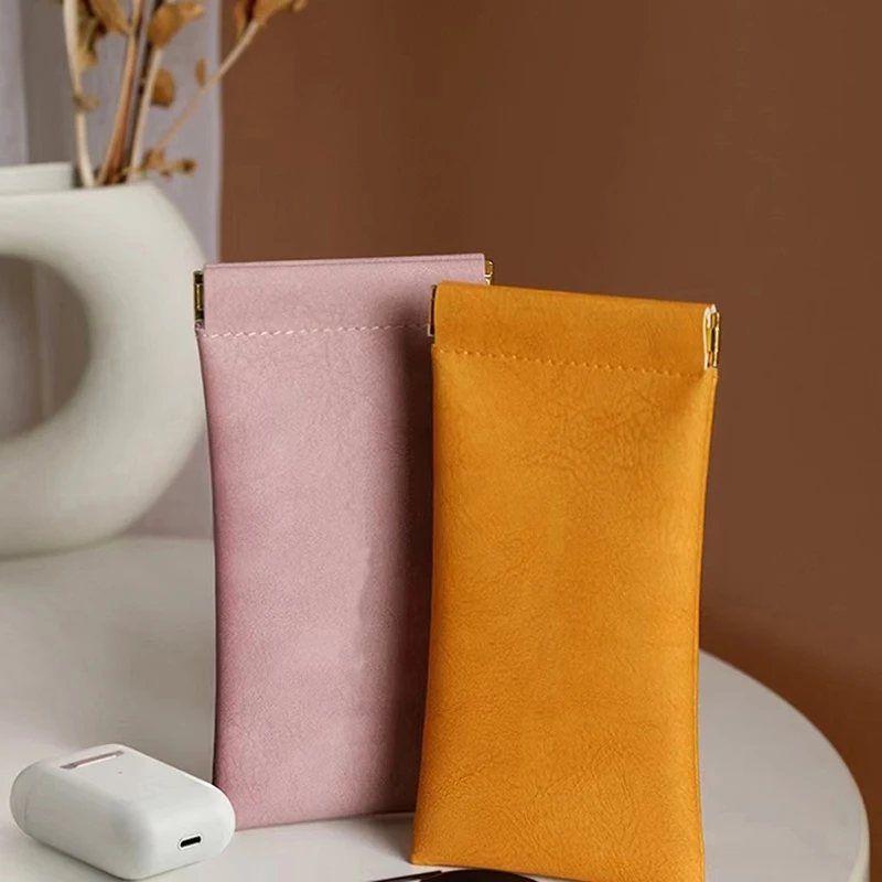 Soft PU Leather Reading Glasses Bag Case Waterproof Solid Sun Glasses Pouch Simple Eyewear Storage Bags Eyewear Accessories
Soft PU Leather Reading Glasses Bag Case Waterproof Solid Sun Glasses Pouch Simple Eyewear Storage Bags Eyewear Accessories