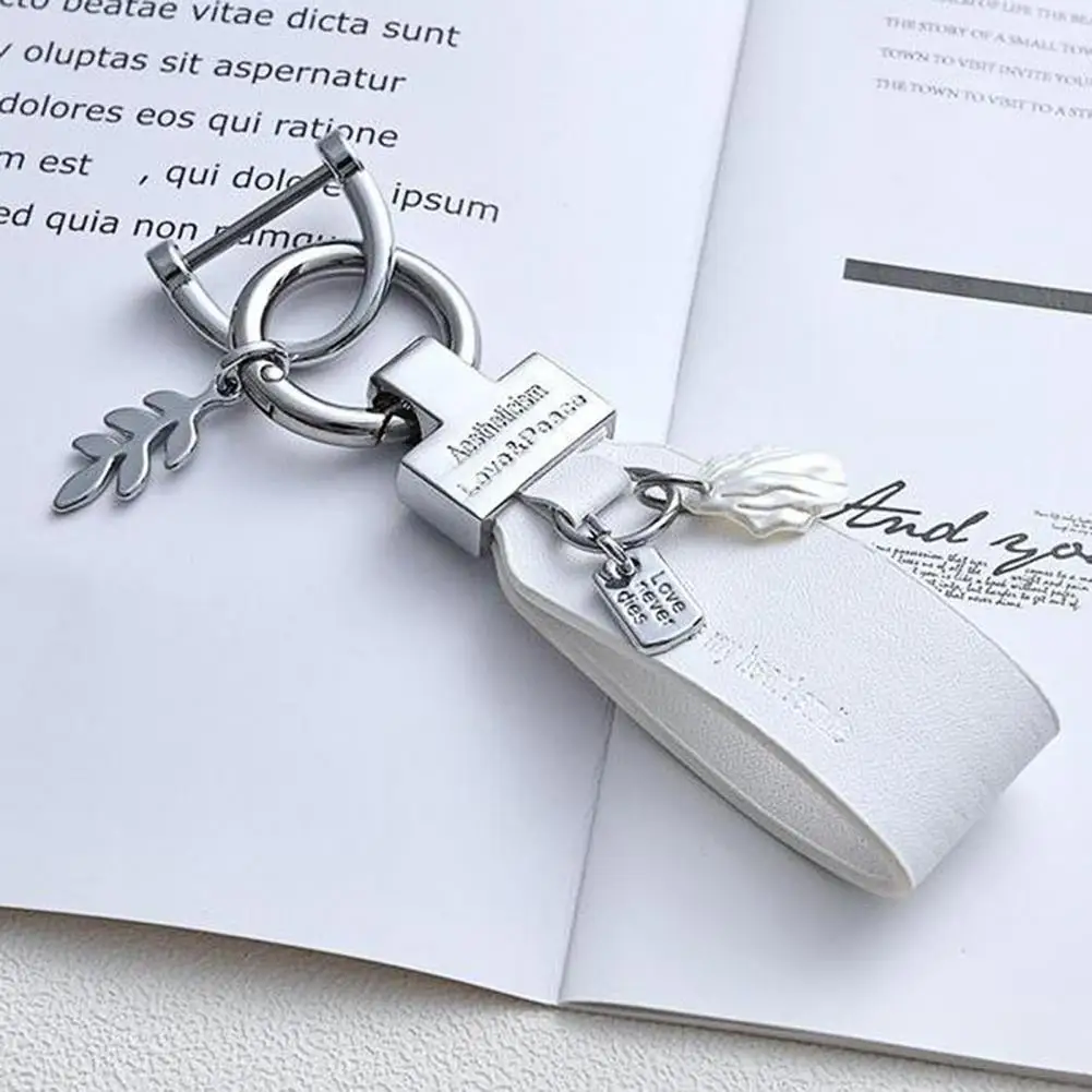 Stylish Car Key Chain Leaf Letter Curved Car Key Holder Pendant Faux Leather Key Ring Holiday Gift
Stylish Car Key Chain Leaf Letter Curved Car Key Holder Pendant Faux Leather Key Ring Holiday Gift