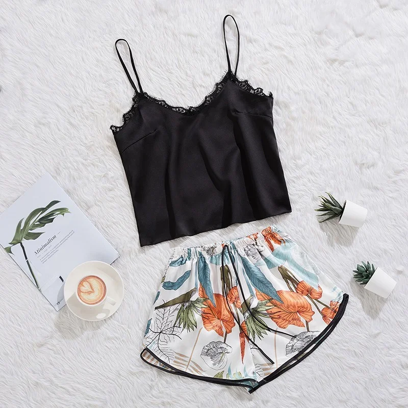 Silk Sleepwear Women's Summer Pijama Lace Suspender Shorts Suit V-neck Thin Section Sexy Lingerie Fashion Women's Pajamas 2022
Silk Sleepwear Women's Summer Pijama Lace Suspender Shorts Suit V-neck Thin Section Sexy Lingerie Fashion Women's Pajamas 2022