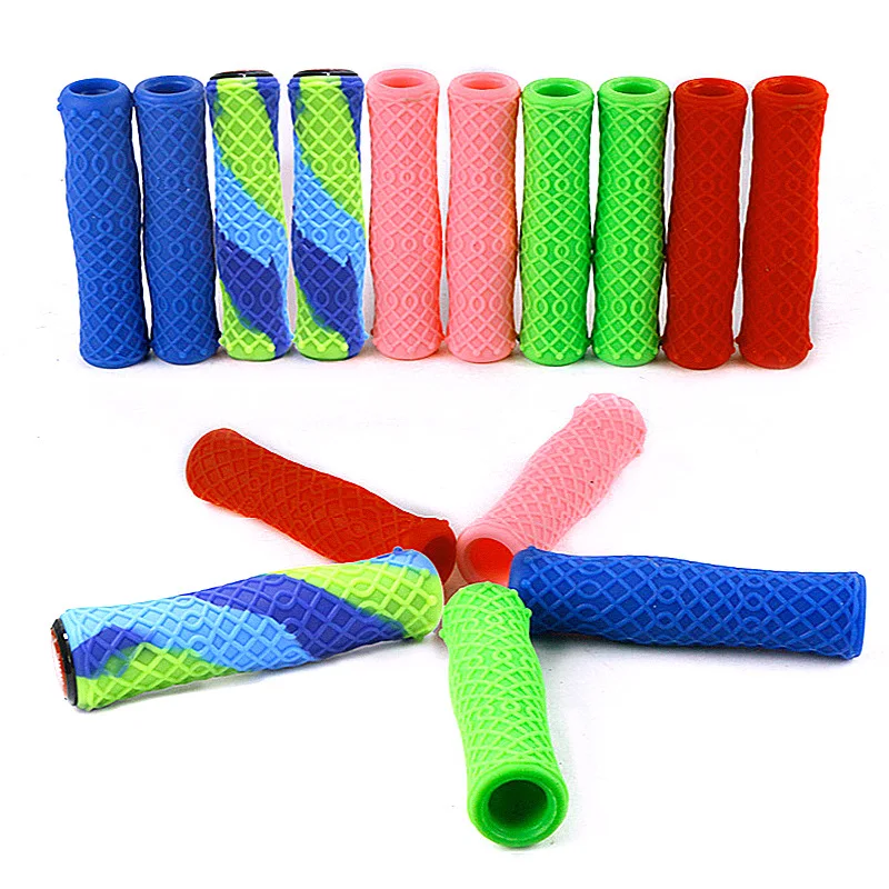 G303 Mountain Bike Grip Ultra-light, Shock-absorbing Dirt-resistant Non-slip Silicone Grip Color Camouflage Handle
G303 Mountain Bike Grip Ultra-light, Shock-absorbing Dirt-resistant Non-slip Silicone Grip Color Camouflage Handle