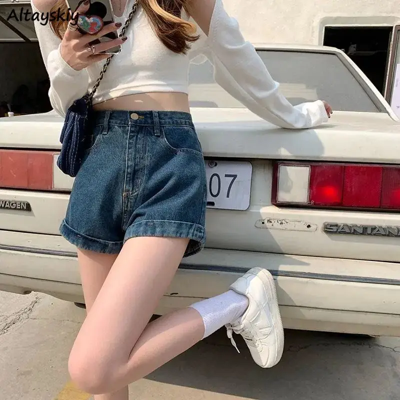 Denim Shorts Women Summer Y2k Baggy High Waist Aesthetic Trousers Streetwear Vintage Retro Шорты Женский Elegant Stylish Korean
Denim Shorts Women Summer Y2k Baggy High Waist Aesthetic Trousers Streetwear Vintage Retro Шорты Женский Elegant Stylish Korean