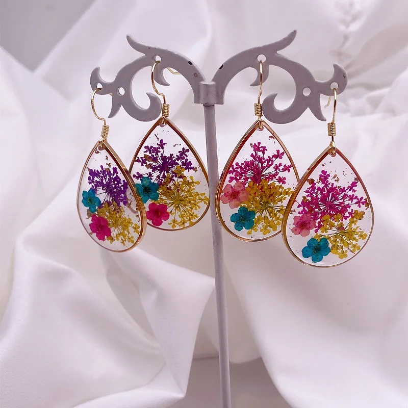 Minar Cute Romantic Multicolor Real Dye Flowers Pendant Necklace for Women Clear Resin Floral Waterdrop Necklaces Beach Jewelry
Minar Cute Romantic Multicolor Real Dye Flowers Pendant Necklace for Women Clear Resin Floral Waterdrop Necklaces Beach Jewelry