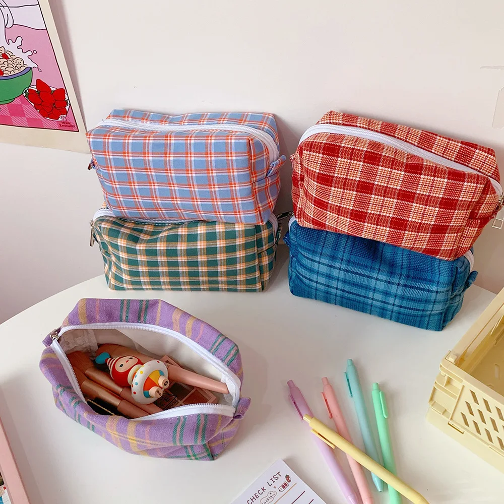Colorful Large Pencil Bag Retro Pencil Case Stationery Storage Pouch Bag Makeup Brush Bag Vintage Plaid Big Cosmetic Bag Canvas
Colorful Large Pencil Bag Retro Pencil Case Stationery Storage Pouch Bag Makeup Brush Bag Vintage Plaid Big Cosmetic Bag Canvas