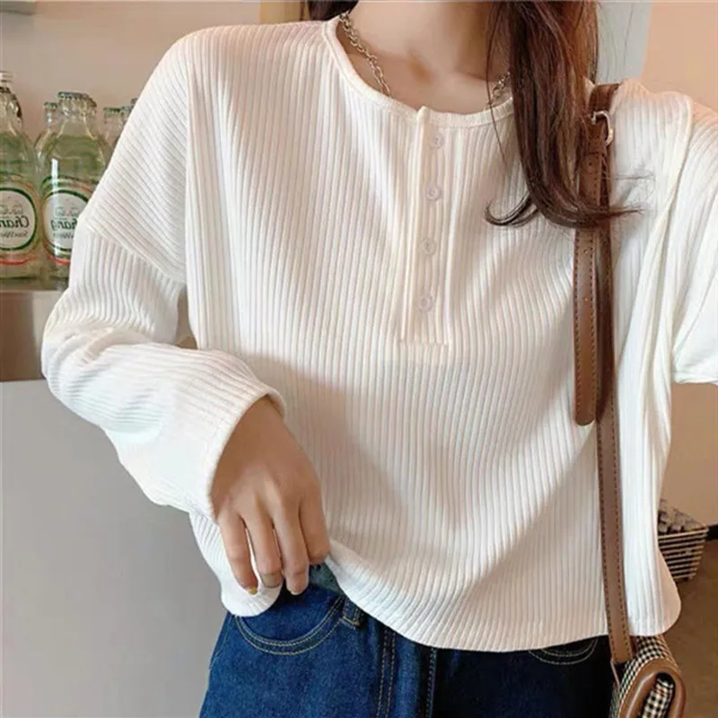 2023 Spring Autumn Solid Casual T-Shirts Female O Neck Button Pullover Women Long Short Sleeve Slim Knitted Soft White Tee Shirt
2023 Spring Autumn Solid Casual T-Shirts Female O Neck Button Pullover Women Long Short Sleeve Slim Knitted Soft White Tee Shirt