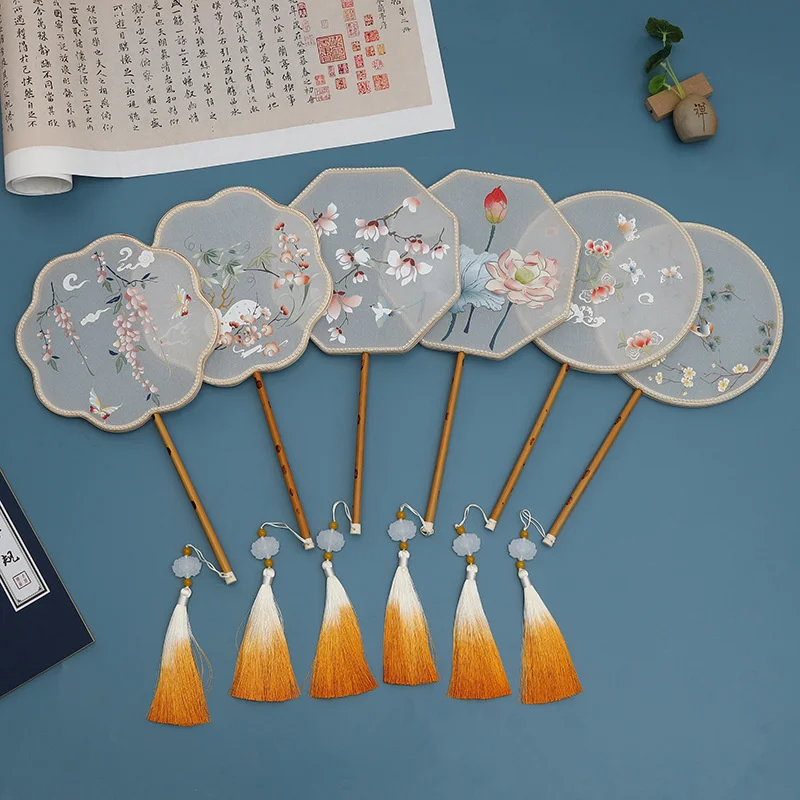 Pearl Round Chinese Fan Dance Ancient Fan Haitang For Palace Hanfu Fan Wedding Lace Bamboo Hand Fans Favors And Gifts El Fanı
Pearl Round Chinese Fan Dance Ancient Fan Haitang For Palace Hanfu Fan Wedding Lace Bamboo Hand Fans Favors And Gifts El Fanı