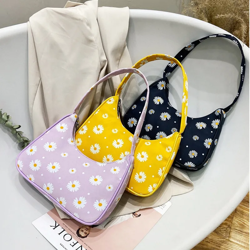 Fashion Flower Daisy Women Handbag Portable Creative Design Chic Nylon Underarm Shoulder Tote Bags 2022 Designer Bag
Fashion Flower Daisy Women Handbag Portable Creative Design Chic Nylon Underarm Shoulder Tote Bags 2022 Designer Bag