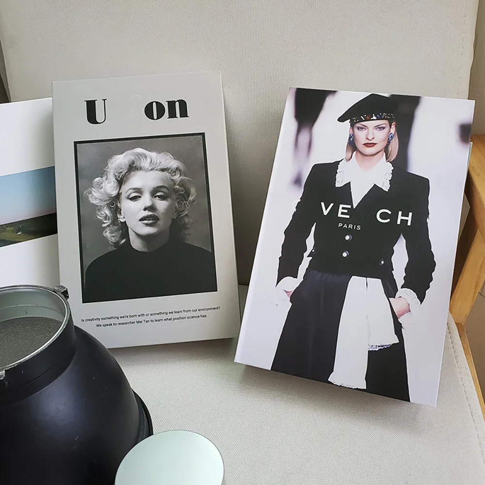 INS Folded Fake Book Fashion Simulation Book English Decoration Prop Book Model Coffee Shop Hotel Study Home Decor Foldable Book
INS Folded Fake Book Fashion Simulation Book English Decoration Prop Book Model Coffee Shop Hotel Study Home Decor Foldable Book