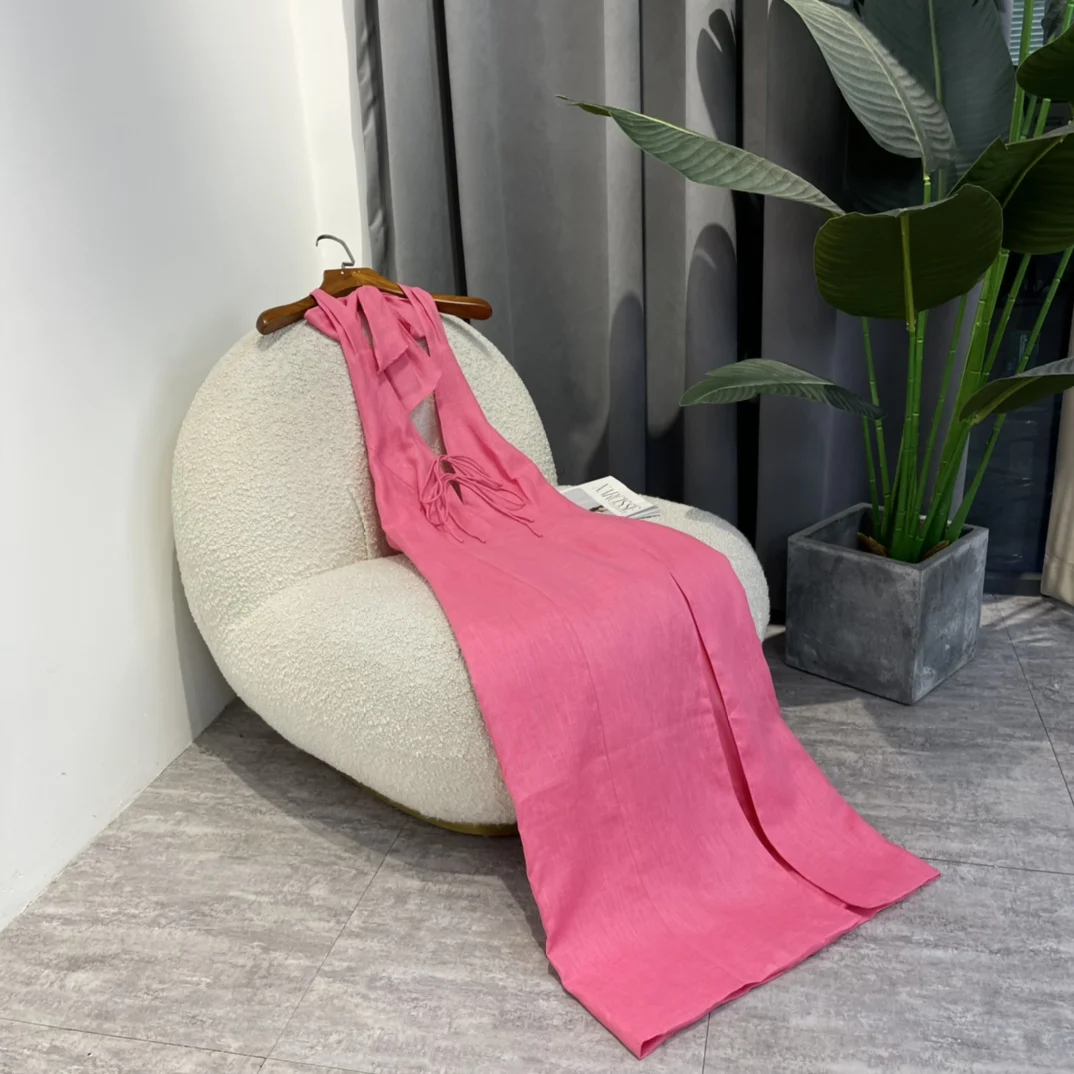 2022 Summer Top Quality Chest Adjustable Green Pink Halter Neck Backless Side Slit Linen Mid-calf Dresses Women
2022 Summer Top Quality Chest Adjustable Green Pink Halter Neck Backless Side Slit Linen Mid-calf Dresses Women