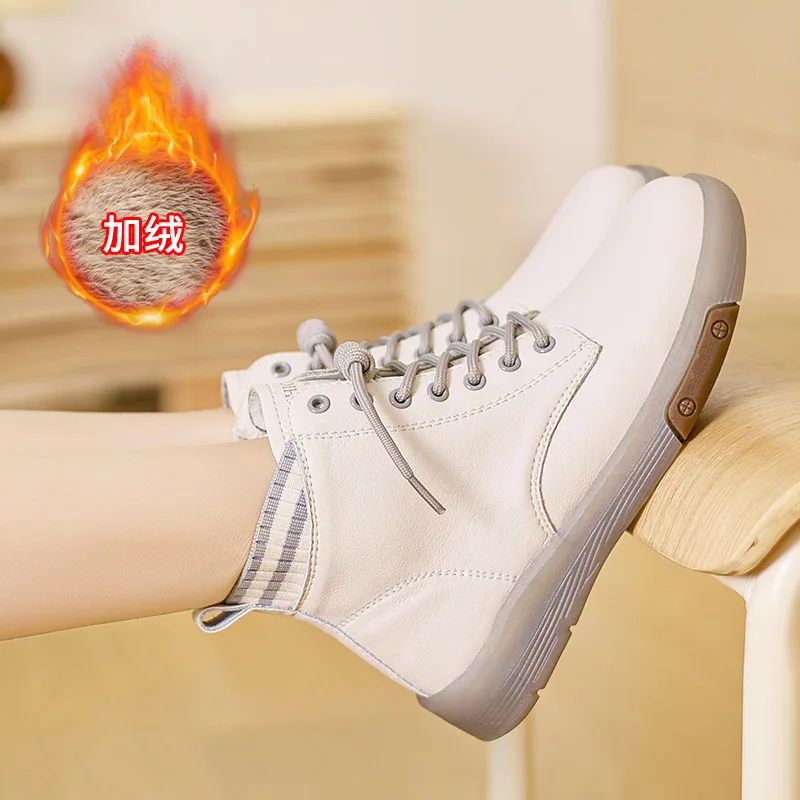 Plush trend high top shoes for women 2023 new autumn winter soft sole comfortable short boots for women solid color versatile
Plush trend high top shoes for women 2023 new autumn winter soft sole comfortable short boots for women solid color versatile