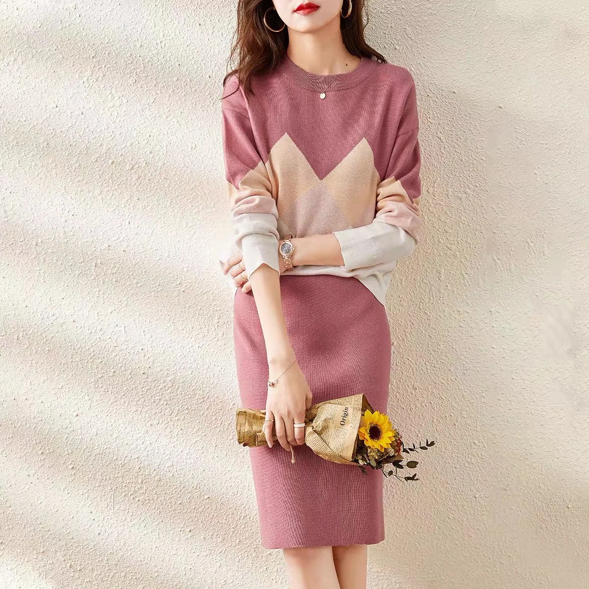 Autumn Women's Knitting Outfits Elegant Fashion O-Neck Long Sleeve Pullover Sweater + Bodycon Skirts Casual Lady Two-Piece Set
Autumn Women's Knitting Outfits Elegant Fashion O-Neck Long Sleeve Pullover Sweater + Bodycon Skirts Casual Lady Two-Piece Set
