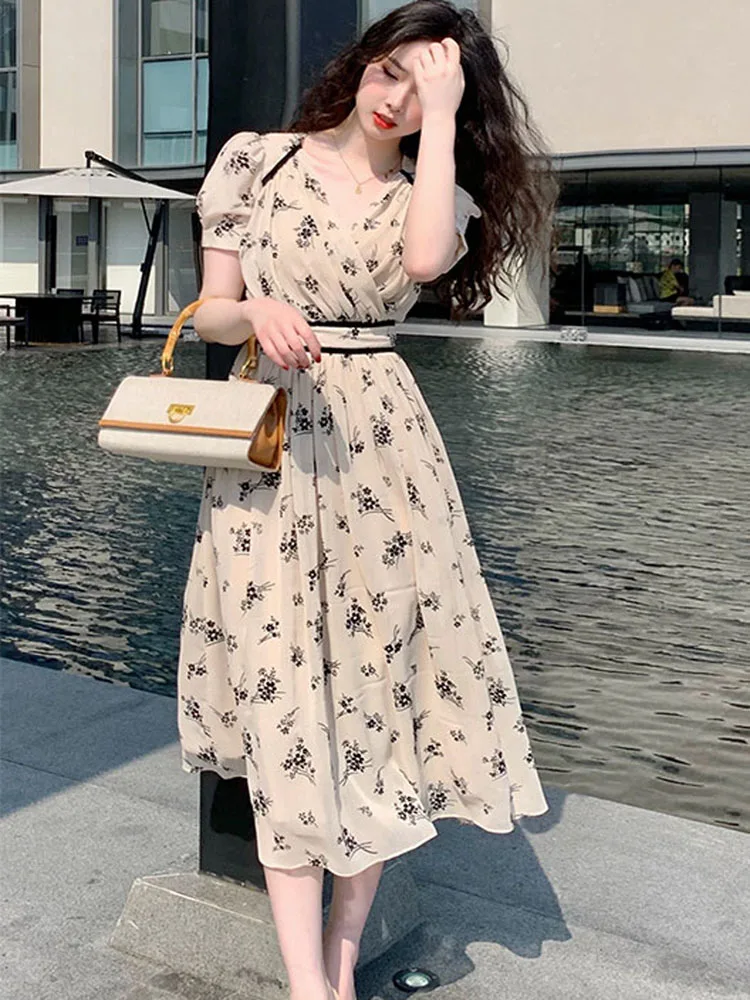 Summer Casual Chiffon Long Dress New French Fashion Floral Party Dress Elegant Puff Short Sleeve Fairy Dresses Women Clothing
Summer Casual Chiffon Long Dress New French Fashion Floral Party Dress Elegant Puff Short Sleeve Fairy Dresses Women Clothing
