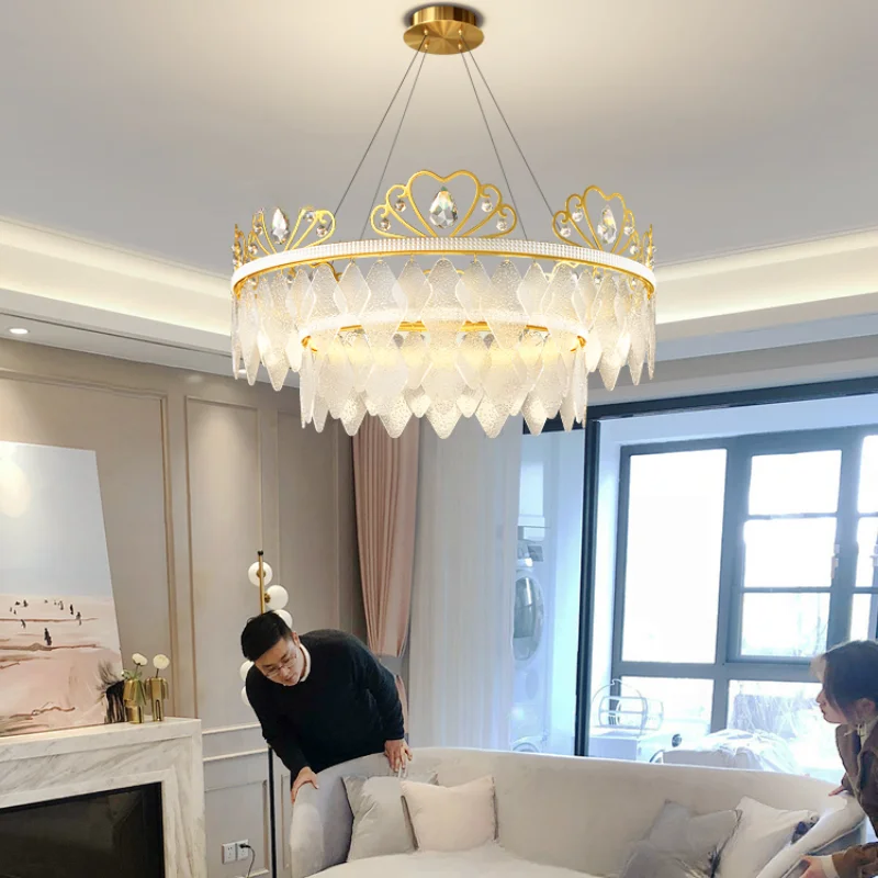 Chandeliers Warm Living Room Crystal High-end Glass Light Luxury Restaurant Romantic Bedroom Crown Shape Lamp
Chandeliers Warm Living Room Crystal High-end Glass Light Luxury Restaurant Romantic Bedroom Crown Shape Lamp