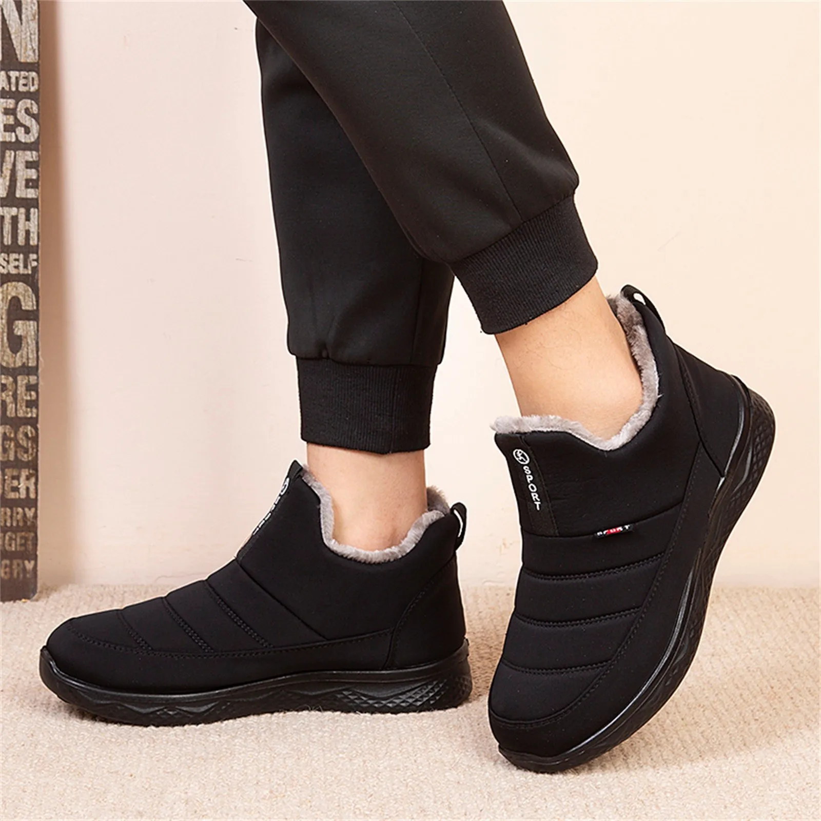Women's Winter Snow Boots Velvet Warm Flat-bottomed Water-repellent High-top Casual Waterpoor Snow Ankle Boots Shoes Female 
Women's Winter Snow Boots Velvet Warm Flat-bottomed Water-repellent High-top Casual Waterpoor Snow Ankle Boots Shoes Female