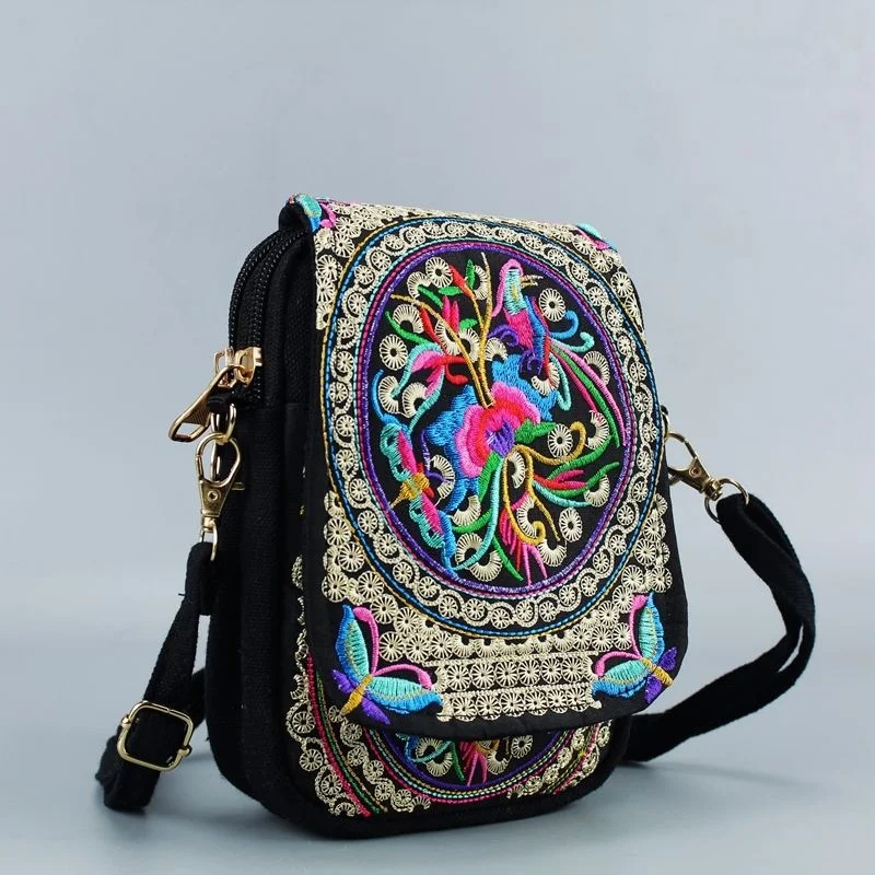 Women Shoulder Bag Travel Pouch Vintage Floral Embroidered Crossbody Zip Bag Embroidered Mobile Phone Bag
Women Shoulder Bag Travel Pouch Vintage Floral Embroidered Crossbody Zip Bag Embroidered Mobile Phone Bag