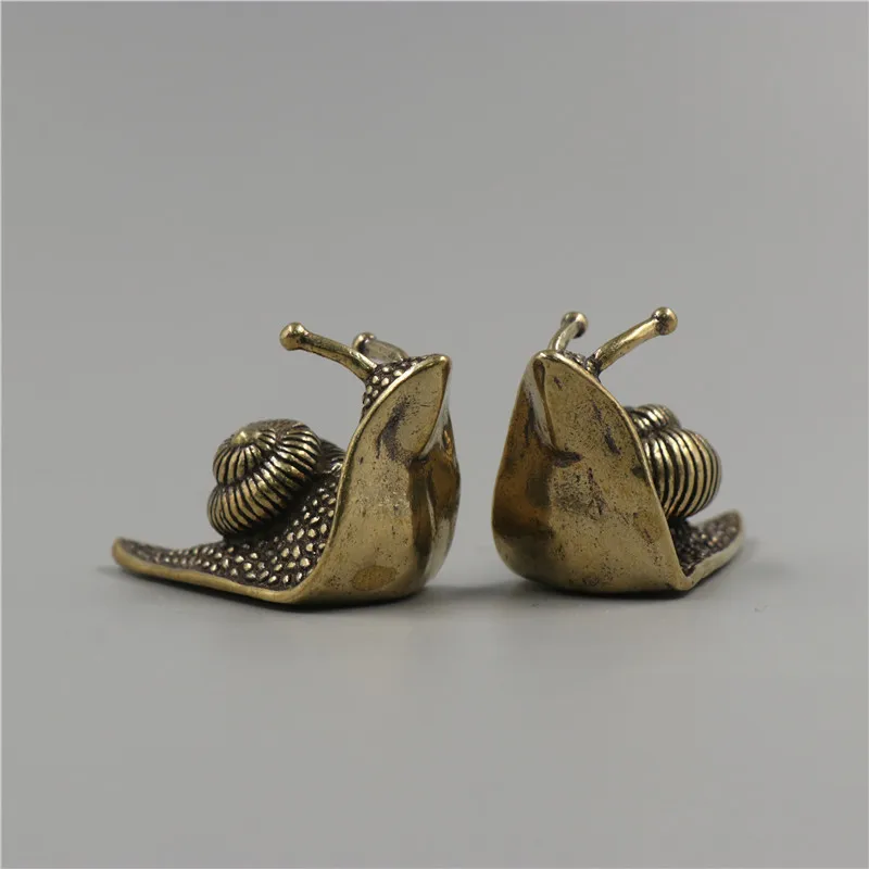 Creative Solid Pure Brass Snails Craft Ornament Chinese Style Brass Decor Ornament Miniatur Modern Home Antique Ornament Art
Creative Solid Pure Brass Snails Craft Ornament Chinese Style Brass Decor Ornament Miniatur Modern Home Antique Ornament Art