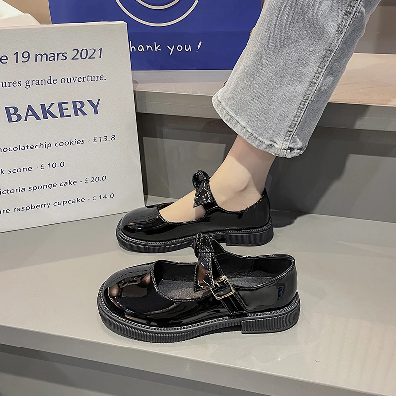 Bow-Knot Summer Shoes Ladies Low Heels Soft All-Match Female Footwear 2022 Fashion Women's Butterfly New Comfortable Retro Dress
Bow-Knot Summer Shoes Ladies Low Heels Soft All-Match Female Footwear 2022 Fashion Women's Butterfly New Comfortable Retro Dress
