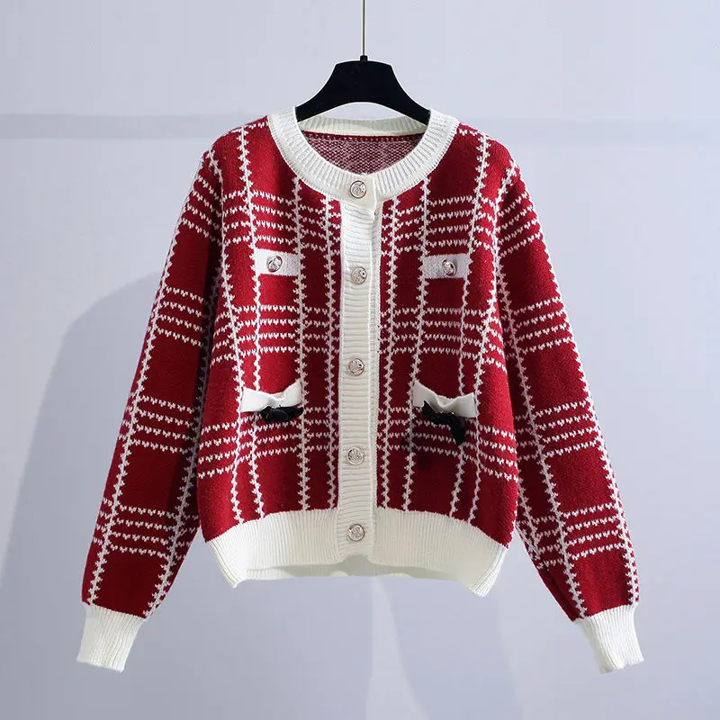 2022 New Women Sweater Coat Long Sleeve Soft Fabric Single Breasted O-neck Plaid Patchwork Knit Cardigan Tide Ladies D33
2022 New Women Sweater Coat Long Sleeve Soft Fabric Single Breasted O-neck Plaid Patchwork Knit Cardigan Tide Ladies D33