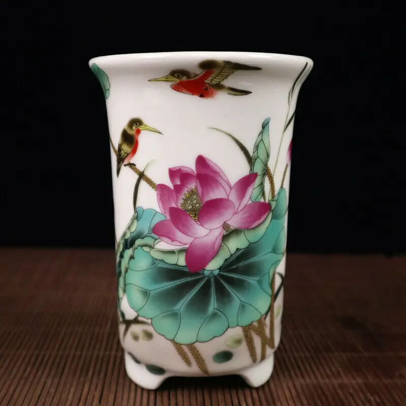 Китайский Старый фарфоровый цветочный горшок с цветочным и птичьим узором 
Китайский Старый фарфоровый цветочный горшок с цветочным и птичьим узором