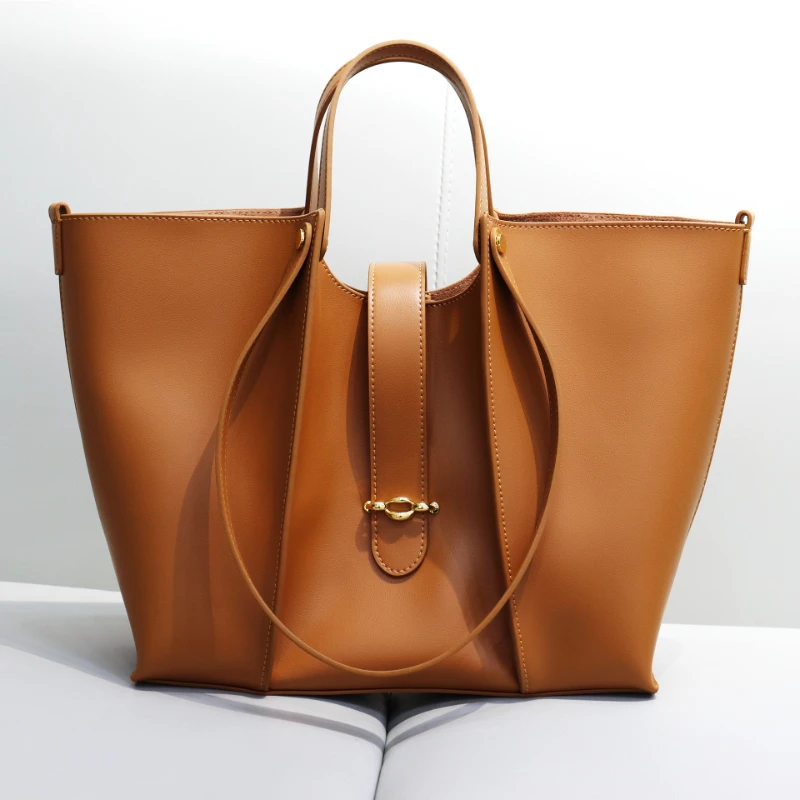 Genuine Leather Tote Women's Bag Autumn and Winter Fashion Casual Handbag Shoulder Bag Large Capacity Crossbody
Genuine Leather Tote Women's Bag Autumn and Winter Fashion Casual Handbag Shoulder Bag Large Capacity Crossbody