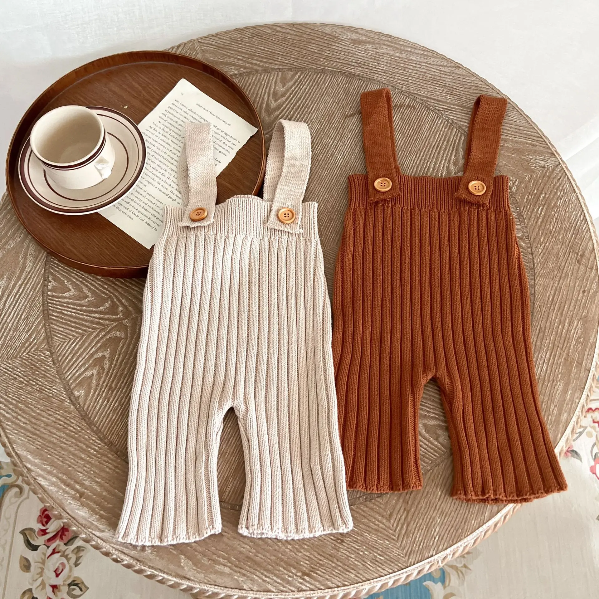 Girl Solid Sling Pants Baby Casual Knitting Overalls Kid Girls Striped Autumn High Waist All-match Loose Wide Leg Pants
Girl Solid Sling Pants Baby Casual Knitting Overalls Kid Girls Striped Autumn High Waist All-match Loose Wide Leg Pants