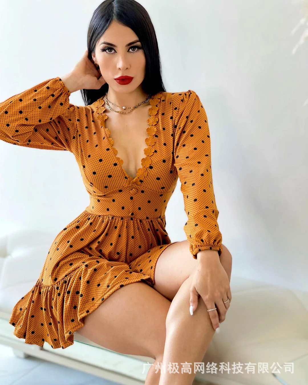 Women Mini Dot Dress V Neck Lace Sexy Spring Summer Long Sleeve Fashion Casual Sexy Party Dress
Women Mini Dot Dress V Neck Lace Sexy Spring Summer Long Sleeve Fashion Casual Sexy Party Dress