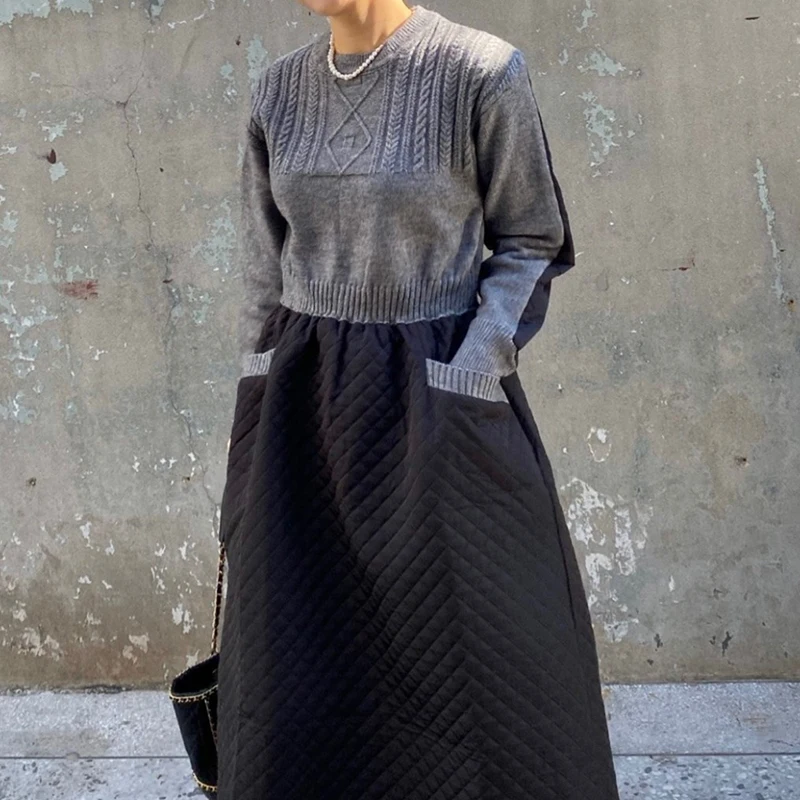 Женское трикотажное платье-миди с круглым вырезом, длинным рукавом и карманами
Женское трикотажное платье-миди с круглым вырезом, длинным рукавом и карманами