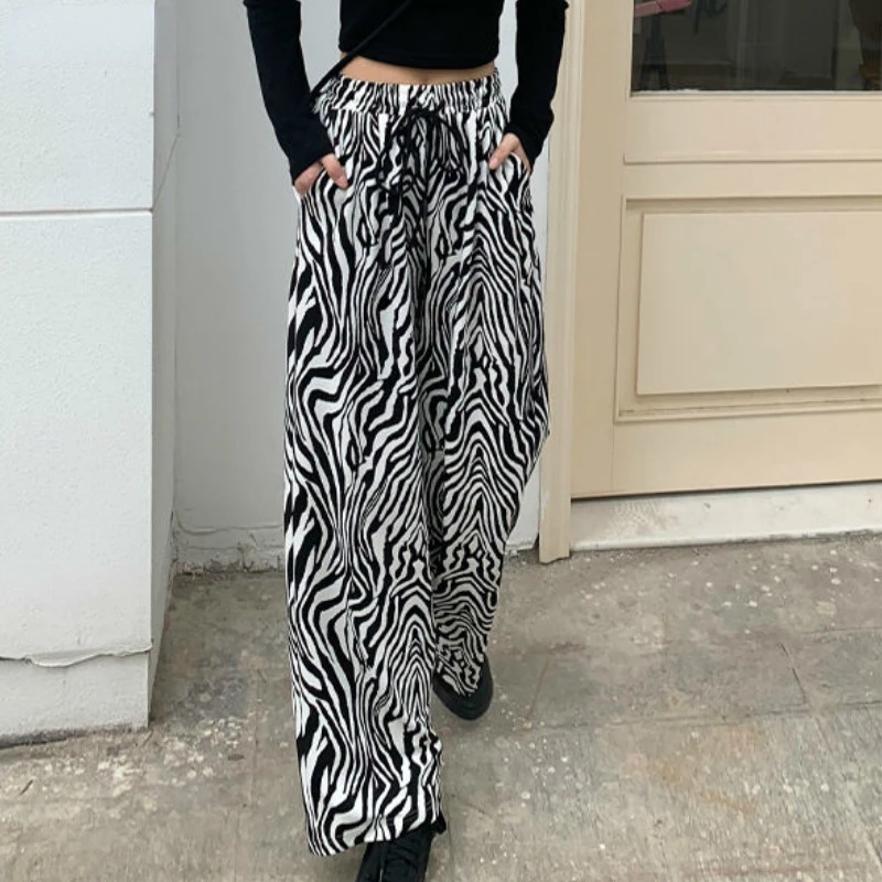 Pants Women Lace-up Adjustable Zebra Pattern Striped Fashionable Loose Leisure Stylish Straight Trousers Womens Comfortable Chic
Pants Women Lace-up Adjustable Zebra Pattern Striped Fashionable Loose Leisure Stylish Straight Trousers Womens Comfortable Chic