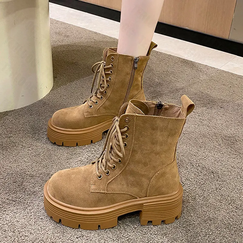Women Flats Platform Chelsea Ankle Boots 2022 Winter New Designer Suede Motorcycle Boots Casual Ladies Shoes Zipper Snow Botas
Women Flats Platform Chelsea Ankle Boots 2022 Winter New Designer Suede Motorcycle Boots Casual Ladies Shoes Zipper Snow Botas