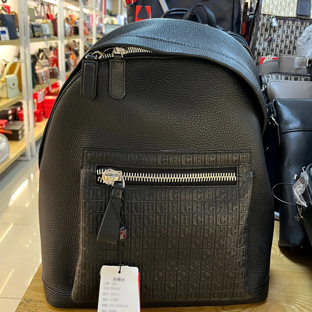 Special Offer Thanksgiving Fans-CHCH Backpack Solid Color Embossed Large Capacity Backpack/Cowhide Material 345x150x385mm
Special Offer Thanksgiving Fans-CHCH Backpack Solid Color Embossed Large Capacity Backpack/Cowhide Material 345x150x385mm