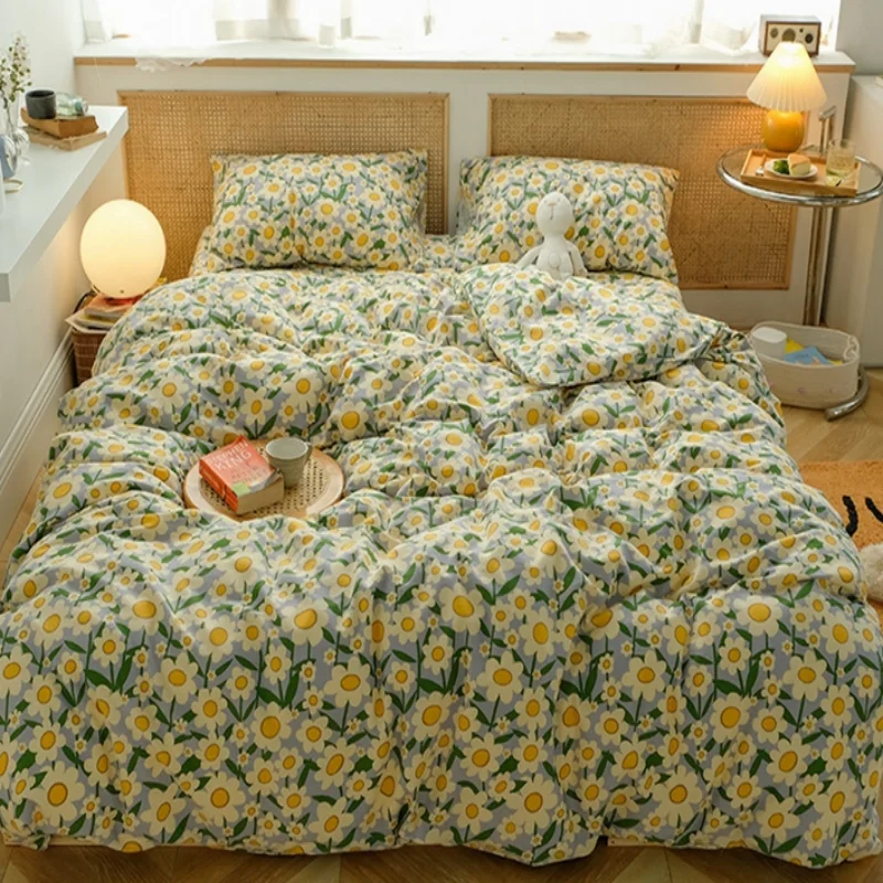 High Quality Fashion Pastoral Style Spring And Summer Polyester Sanding Quilt Cover Sun Flower Soft Texture Bed Set
High Quality Fashion Pastoral Style Spring And Summer Polyester Sanding Quilt Cover Sun Flower Soft Texture Bed Set