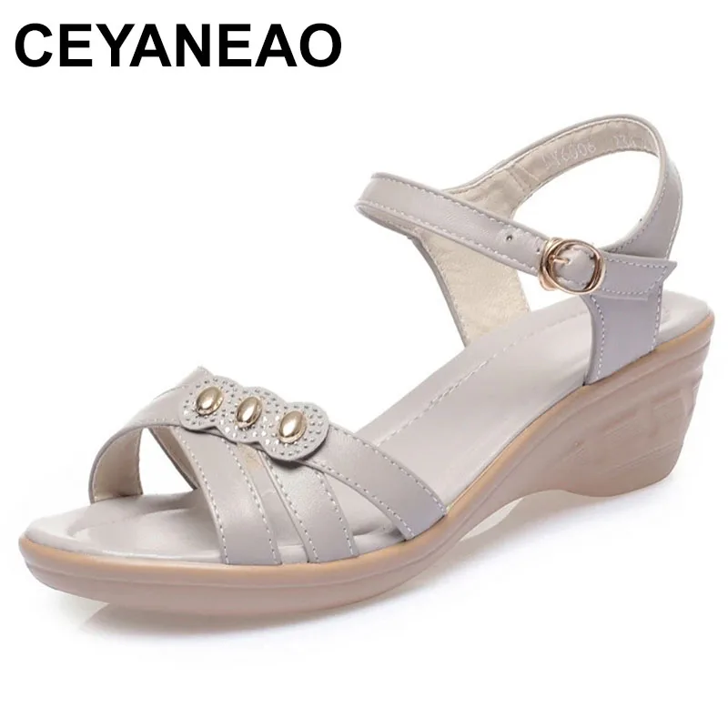 Women Sandals Summer 2023 Women shoes Genuine Leather Wedge Casual Large Size Middle-aged Mother Sandals Women
Women Sandals Summer 2023 Women shoes Genuine Leather Wedge Casual Large Size Middle-aged Mother Sandals Women
