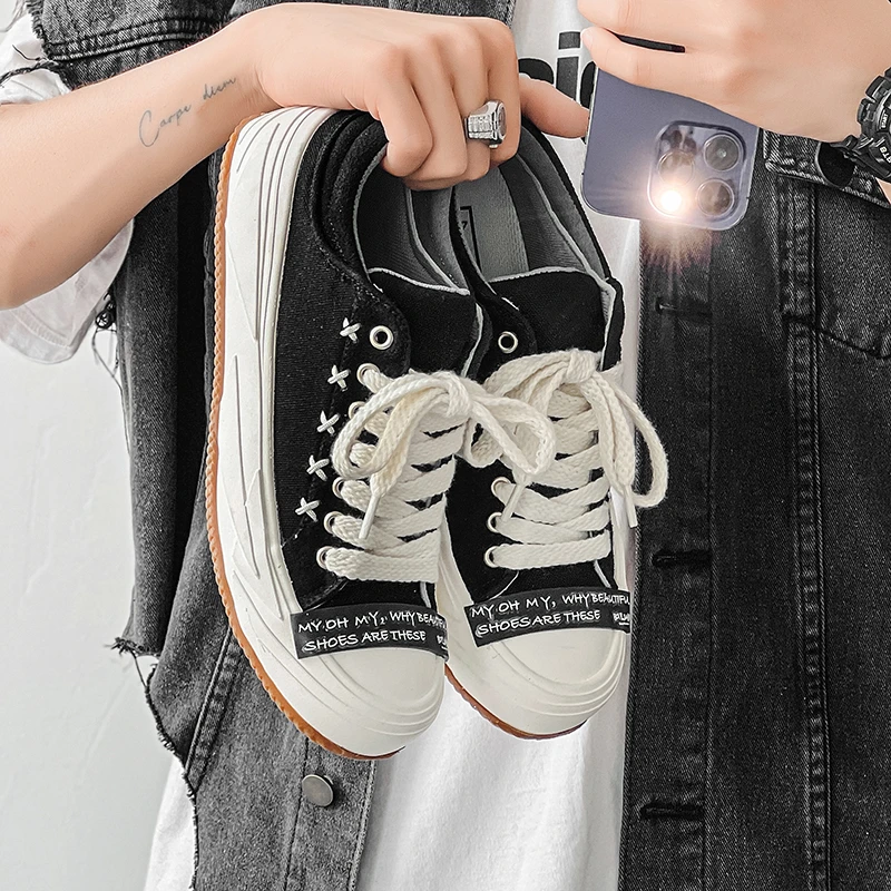 Fashion Sneakers Men Classic Canvas Shoes Student Casual Shoes Vulcanized Shoes Men 
Fashion Sneakers Men Classic Canvas Shoes Student Casual Shoes Vulcanized Shoes Men