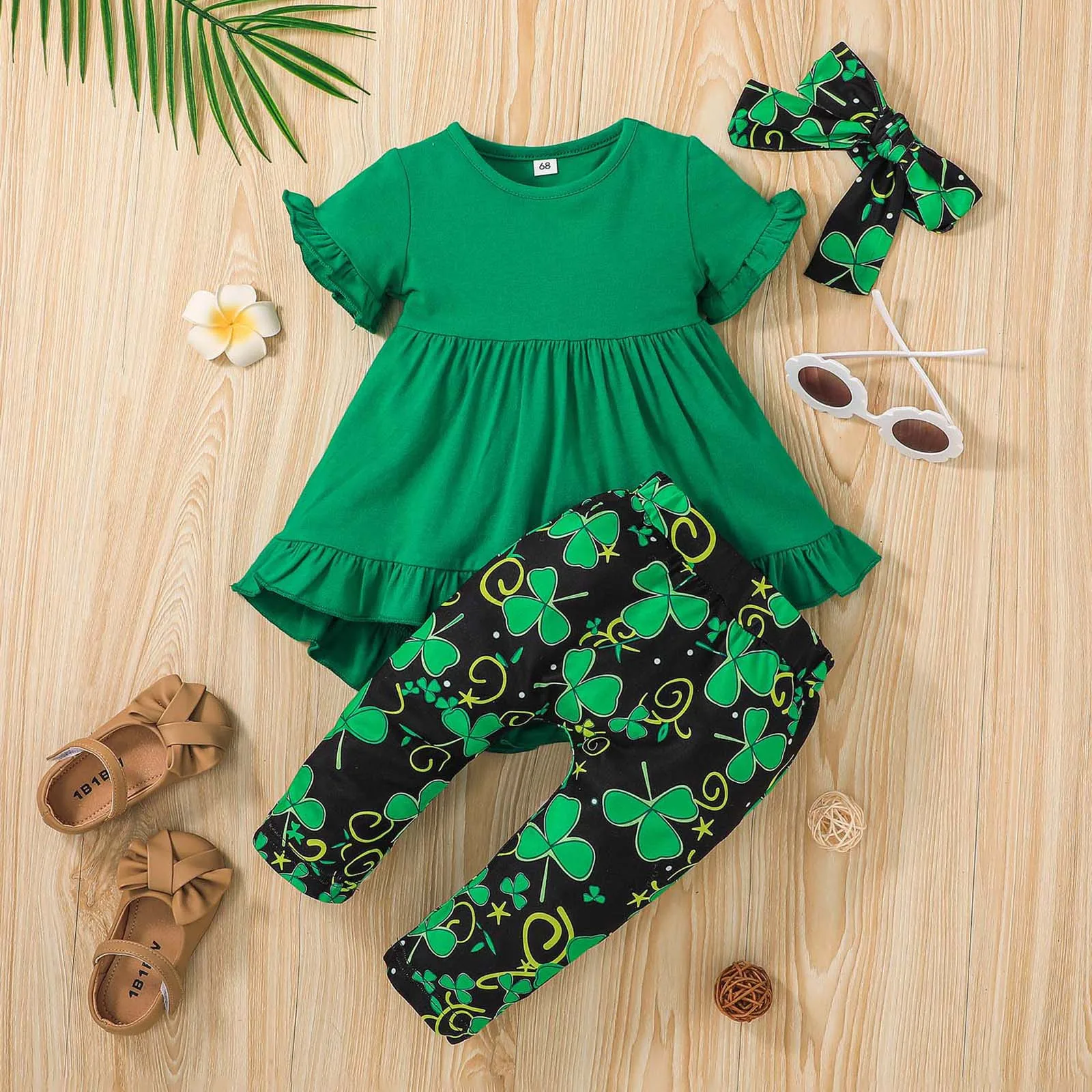 Baby Girls St.Patrick's Day Outfits Kids Girls Fashion Green Tops Clover Print Pants Toddler Baby Girl Irish Day Baby's Set 0-2Y 
Baby Girls St.Patrick's Day Outfits Kids Girls Fashion Green Tops Clover Print Pants Toddler Baby Girl Irish Day Baby's Set 0-2Y