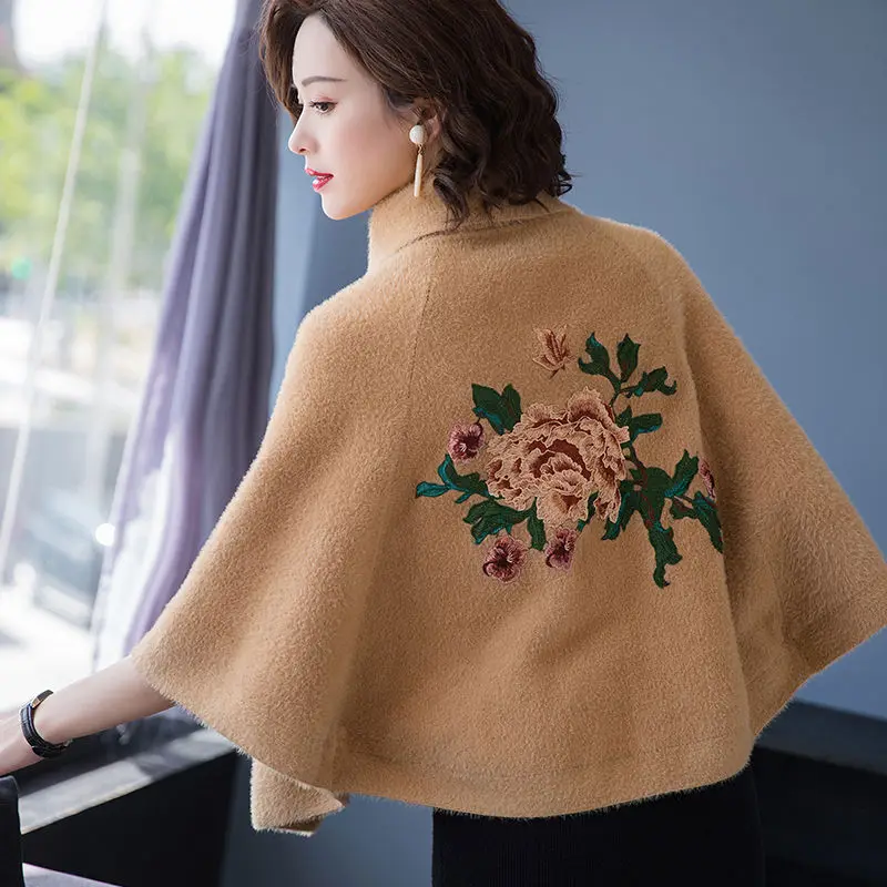 Poncho women outer wear spring and autumn winter new mink velvet cardigan women coat embroidered casual capes coat female tops
Poncho women outer wear spring and autumn winter new mink velvet cardigan women coat embroidered casual capes coat female tops
