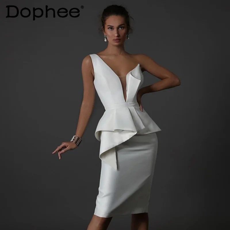 Deep V-neck One-Shoulder Backless White Pleated Dress Women's Summer New Birthday Party One-Step Dress Office Ladies Midi Dress
Deep V-neck One-Shoulder Backless White Pleated Dress Women's Summer New Birthday Party One-Step Dress Office Ladies Midi Dress