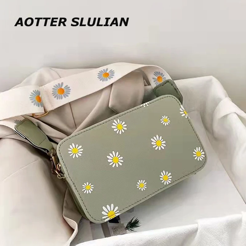 Fashionable Daisy Pattern Shoulder Bag Sweet Candy Color Handle Purse Shoppers Cute Phone Pocket Handbags Teenager Girls Bolsos
Fashionable Daisy Pattern Shoulder Bag Sweet Candy Color Handle Purse Shoppers Cute Phone Pocket Handbags Teenager Girls Bolsos