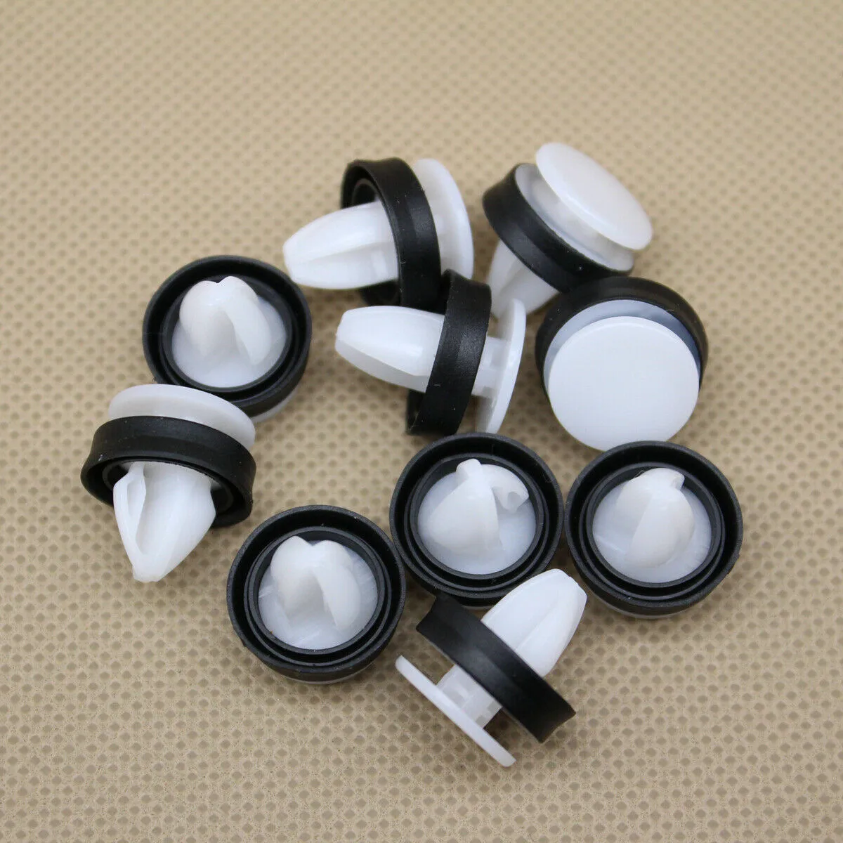 25pcs Set Flare Molding Clip For Ford Transit White With Sealer Long Service Life New
25pcs Set Flare Molding Clip For Ford Transit White With Sealer Long Service Life New