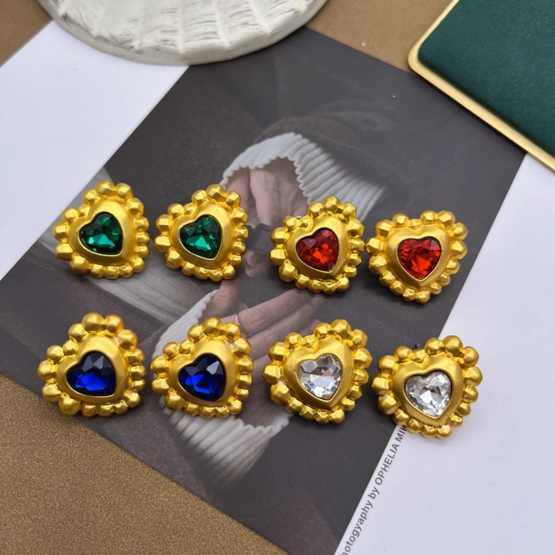 Antique Colored Glazed Crystal Earrings Retro Heart-shaped Brincos of Light Luxury Temperament Accessories
Antique Colored Glazed Crystal Earrings Retro Heart-shaped Brincos of Light Luxury Temperament Accessories