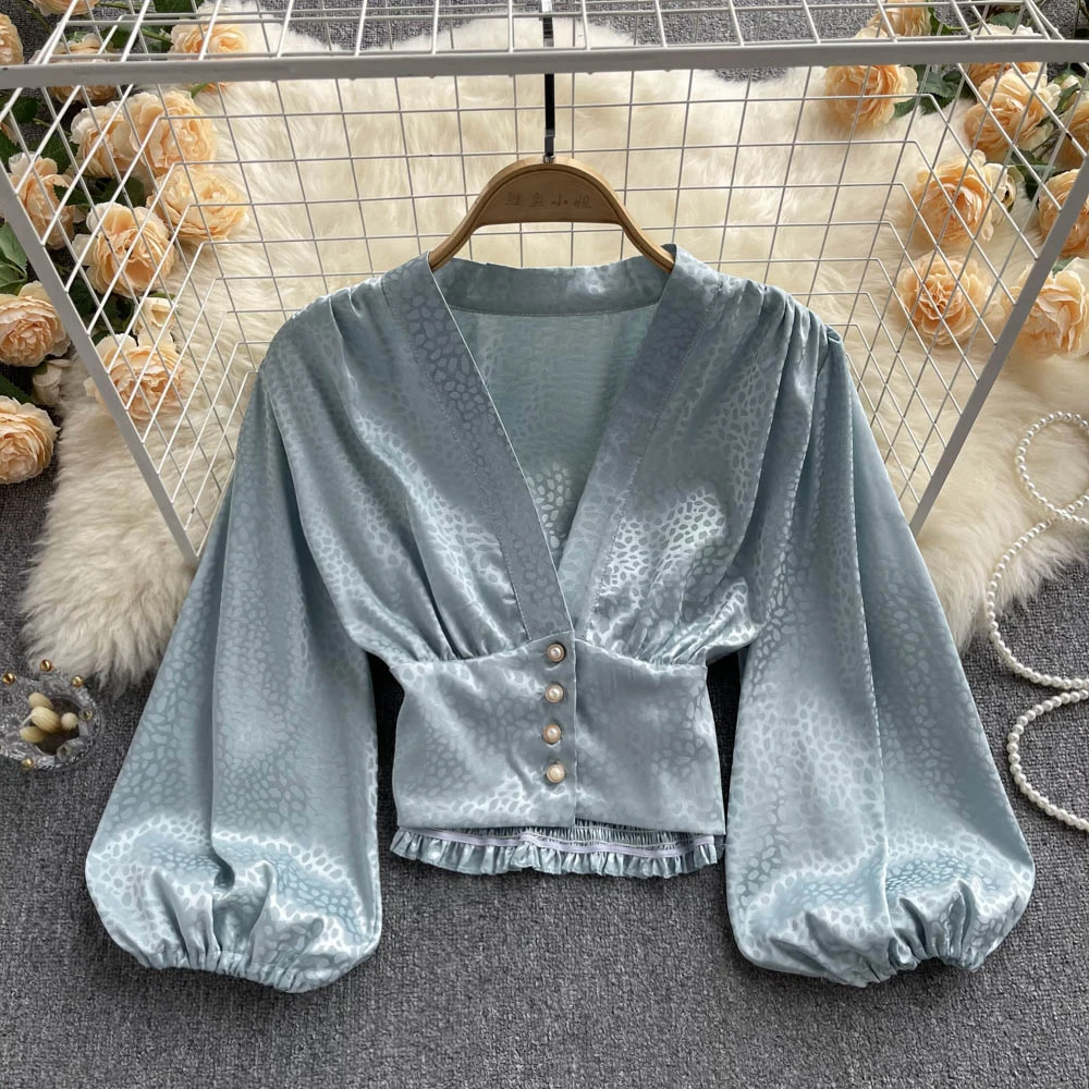 Design French Vintage Women Blouse 2022 New Fashion Elegant Lantern Sleeve Sexy V Neck Slim Waist Cropped Shirts Streetwear Tops
Design French Vintage Women Blouse 2022 New Fashion Elegant Lantern Sleeve Sexy V Neck Slim Waist Cropped Shirts Streetwear Tops