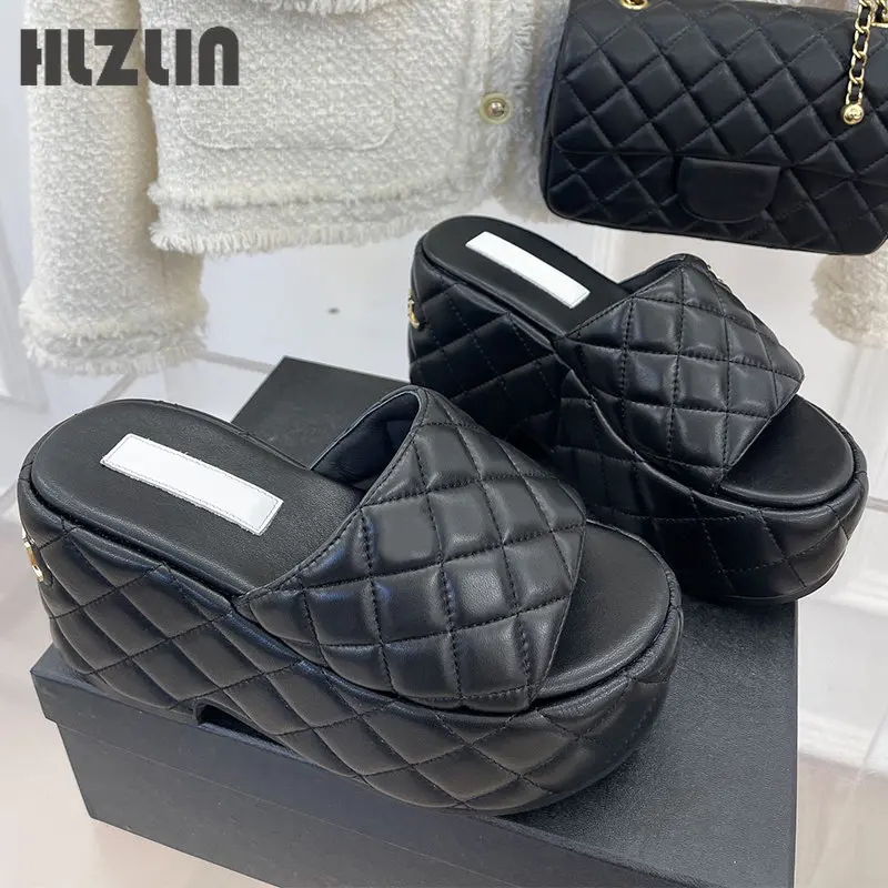 Женские босоножки на высокой танкетке, сандалии на толстой подошве 7 см, размер 35-41, лето 2023
Женские босоножки на высокой танкетке, сандалии на толстой подошве 7 см, размер 35-41, лето 2023