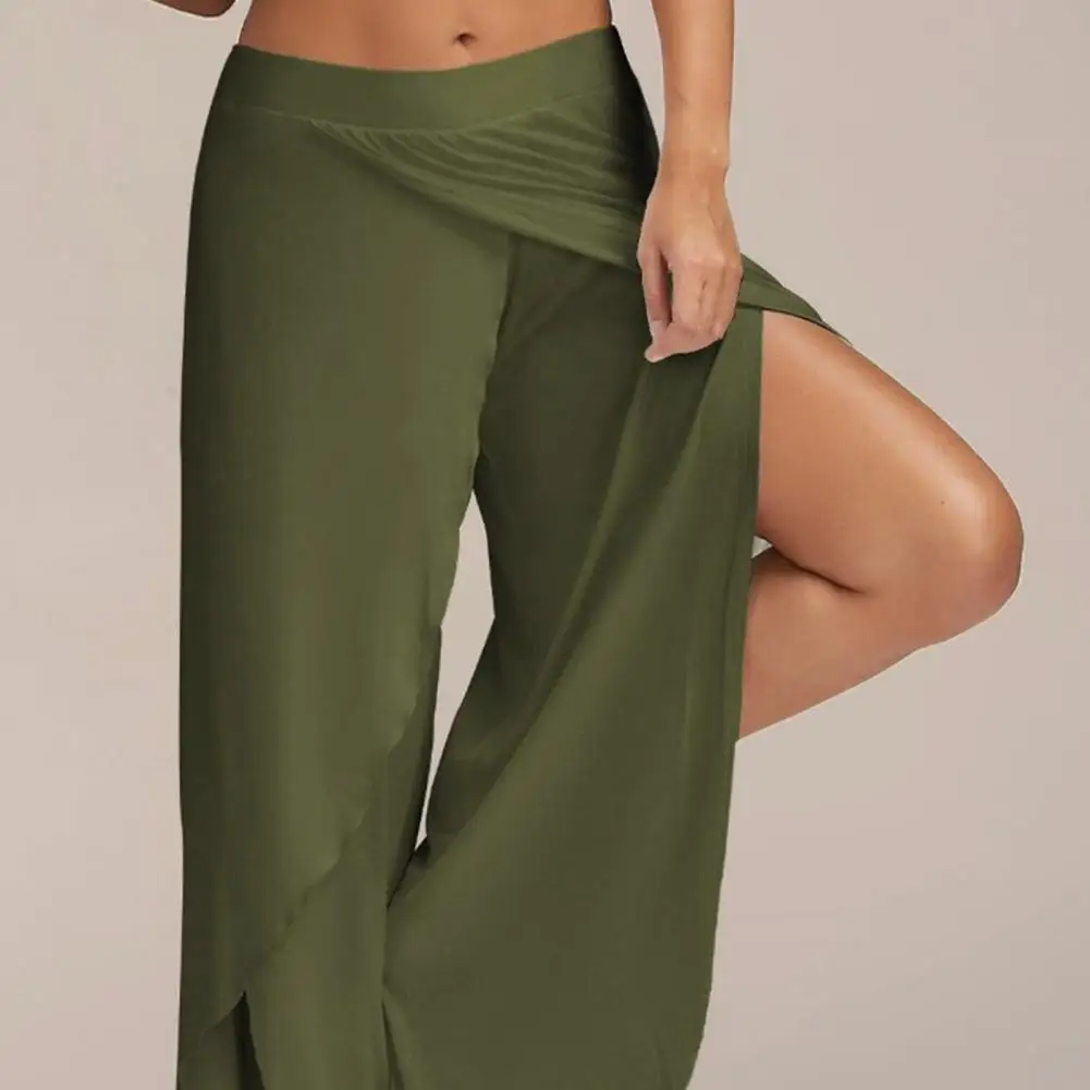 Trendy Fitness Trousers Mid-Rise Comfortable Women Split Wide Leg Cropped Pants Thin Workout Pants Streetwear
Trendy Fitness Trousers Mid-Rise Comfortable Women Split Wide Leg Cropped Pants Thin Workout Pants Streetwear
