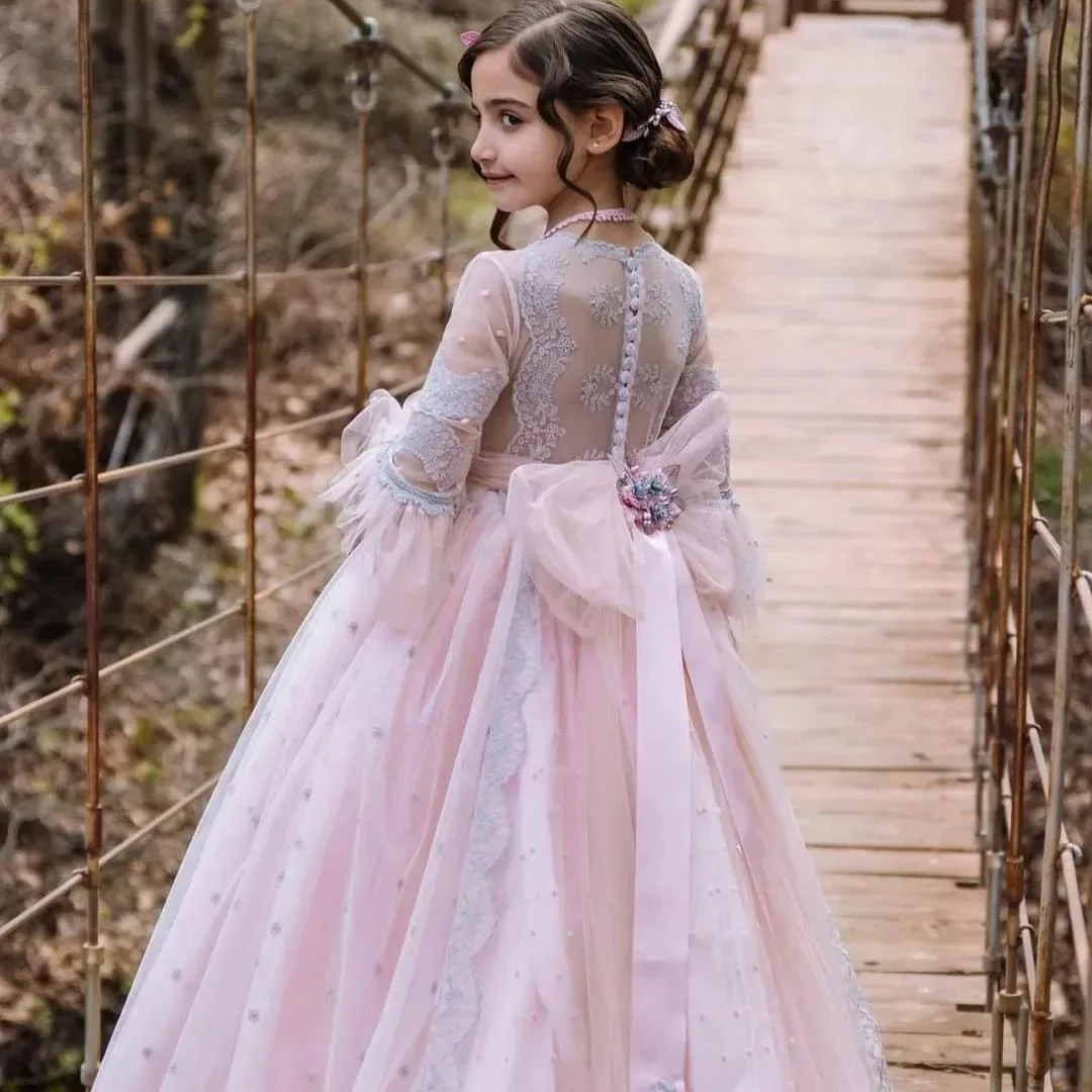 FATAPAESE Lace Flower Girl Dress for Kid Princess Lace Floral Buttons A Line Fairy Bridemini Bridesmaid Wedding Party Tulle Gown
FATAPAESE Lace Flower Girl Dress for Kid Princess Lace Floral Buttons A Line Fairy Bridemini Bridesmaid Wedding Party Tulle Gown