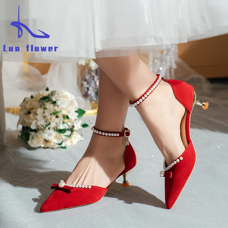 2022 New Rhinestone Butterfly-knot Sandals 4cm Low Heel Sandals Women Wedding Shoes Beaded Red Bow Tie with Diamond High Heels
2022 New Rhinestone Butterfly-knot Sandals 4cm Low Heel Sandals Women Wedding Shoes Beaded Red Bow Tie with Diamond High Heels