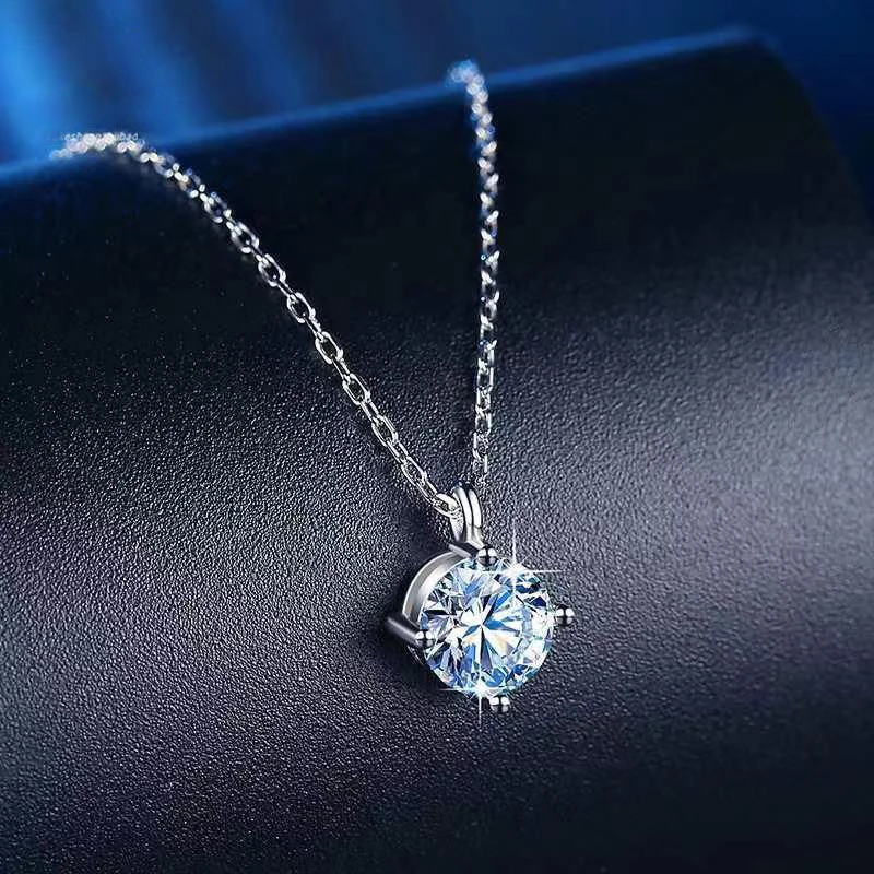 

2022 Trendy Sterling Silver 1ct D Color Moissanite Pendant Necklace for Women Jewelry Platinum 6 Prong Clavicle Necklace Gift