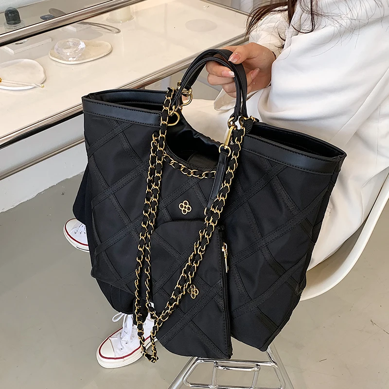High Quality Black Bucket Bag Top-capacity Tote Bags For Woman PU Leather Shoulder Underarm Bag 2022 Fashion Versatile Handbag
High Quality Black Bucket Bag Top-capacity Tote Bags For Woman PU Leather Shoulder Underarm Bag 2022 Fashion Versatile Handbag