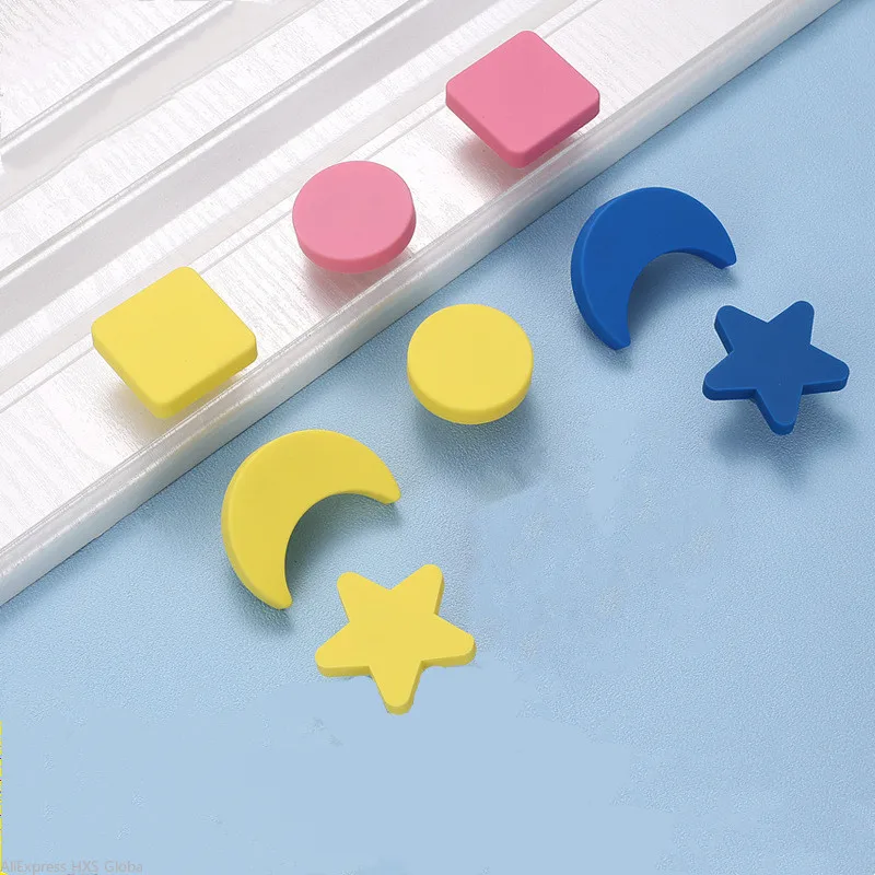 New Cartoon Kids Room Cabinet Knobs and Handles Moon Star Furniture Handles PVC Cloud Drawer Knobs Cabinet Pulls for Kids
New Cartoon Kids Room Cabinet Knobs and Handles Moon Star Furniture Handles PVC Cloud Drawer Knobs Cabinet Pulls for Kids