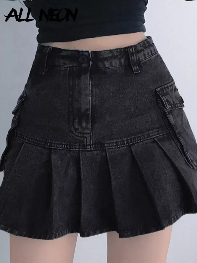 ALLNeon Mall Goth Y2K High Waist Jean Skirts E-girl Aesthetics Black Denim Pleated Skirts with Big Pockets Grunge Punk Outfits
ALLNeon Mall Goth Y2K High Waist Jean Skirts E-girl Aesthetics Black Denim Pleated Skirts with Big Pockets Grunge Punk Outfits