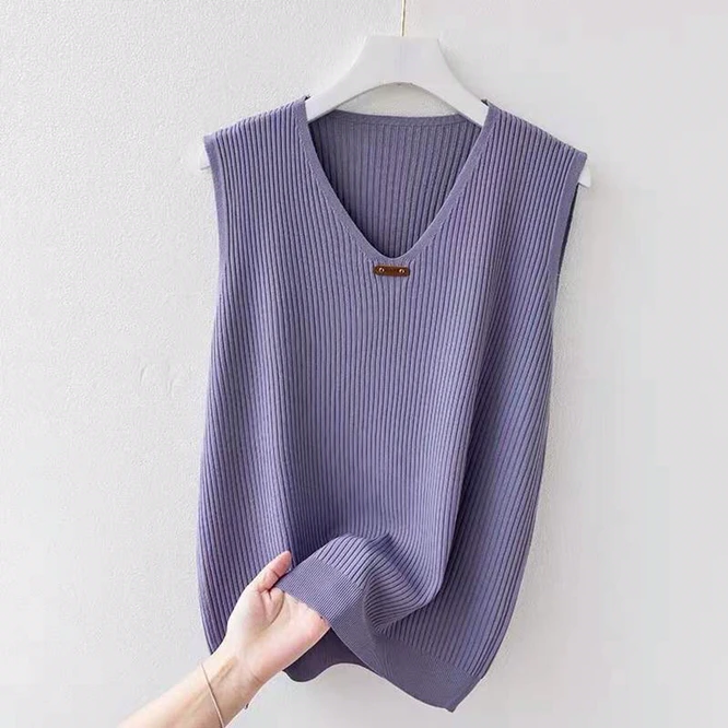 New Ice Silk Sport Camisole Women Tank Top Sexy Slim Korean Style Casual V-Neck Vest Knitted Fashion Sleeveless Tops Purple
New Ice Silk Sport Camisole Women Tank Top Sexy Slim Korean Style Casual V-Neck Vest Knitted Fashion Sleeveless Tops Purple